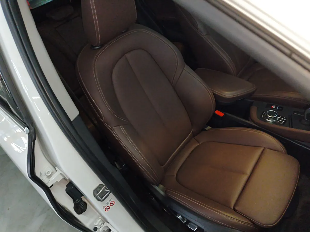 2022 BMW X1 2.0T 192HP L4 7DCT,autocango,china used car exporter,china ev exporter,chinese used car exporter,chinese used ev exporter