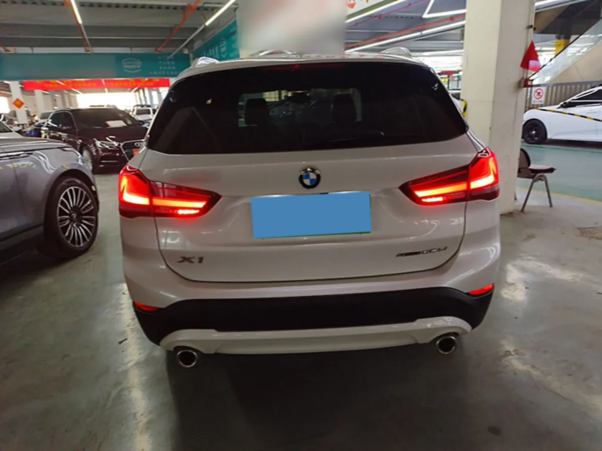 2022 BMW X1 2.0T 192HP L4 7DCT,autocango,china used car exporter,china ev exporter,chinese used car exporter,chinese used ev exporter