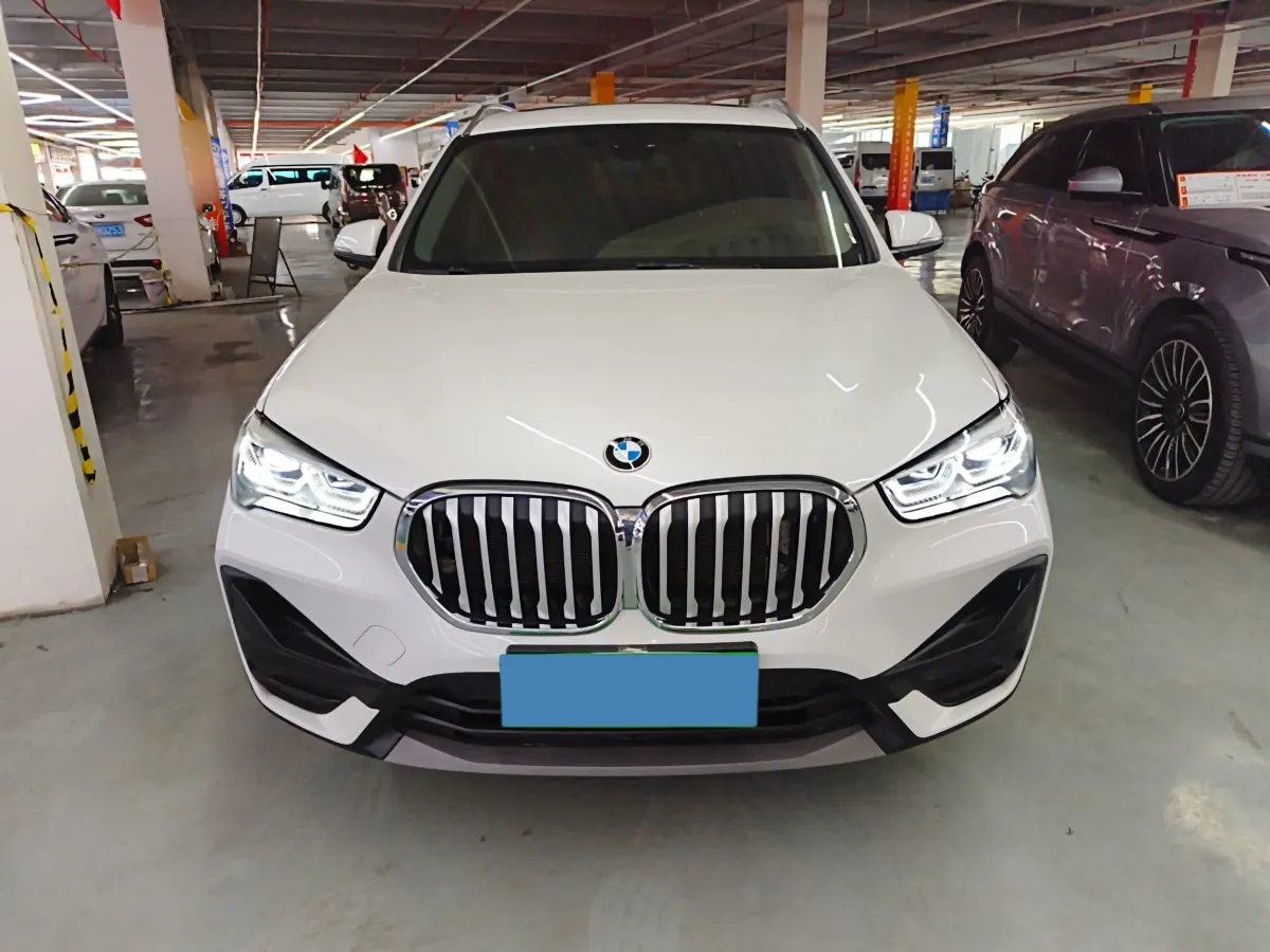 2022 BMW X1 2.0T 192HP L4 7DCT,autocango,china used car exporter,china ev exporter,chinese used car exporter,chinese used ev exporter