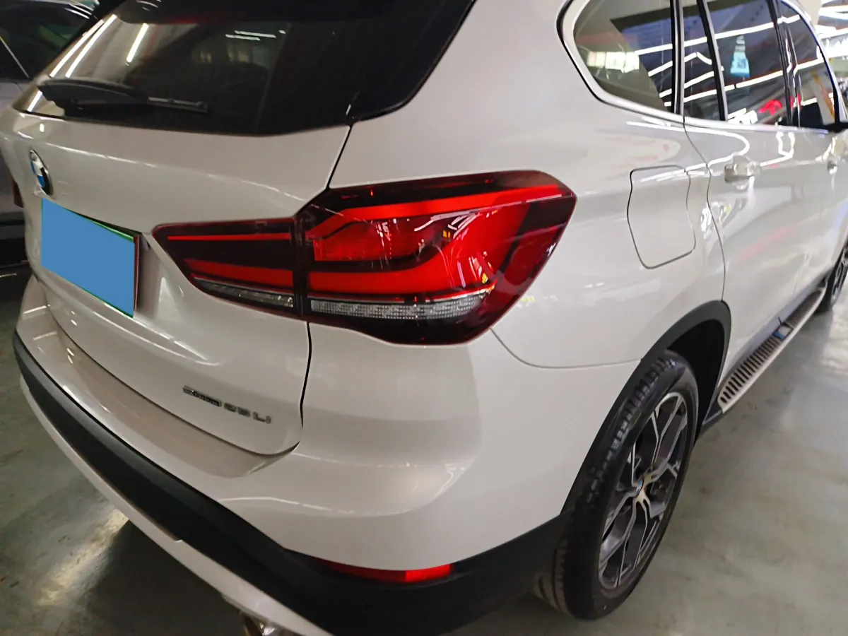 2022 BMW X1 2.0T 192HP L4 7DCT,autocango,china used car exporter,china ev exporter,chinese used car exporter,chinese used ev exporter