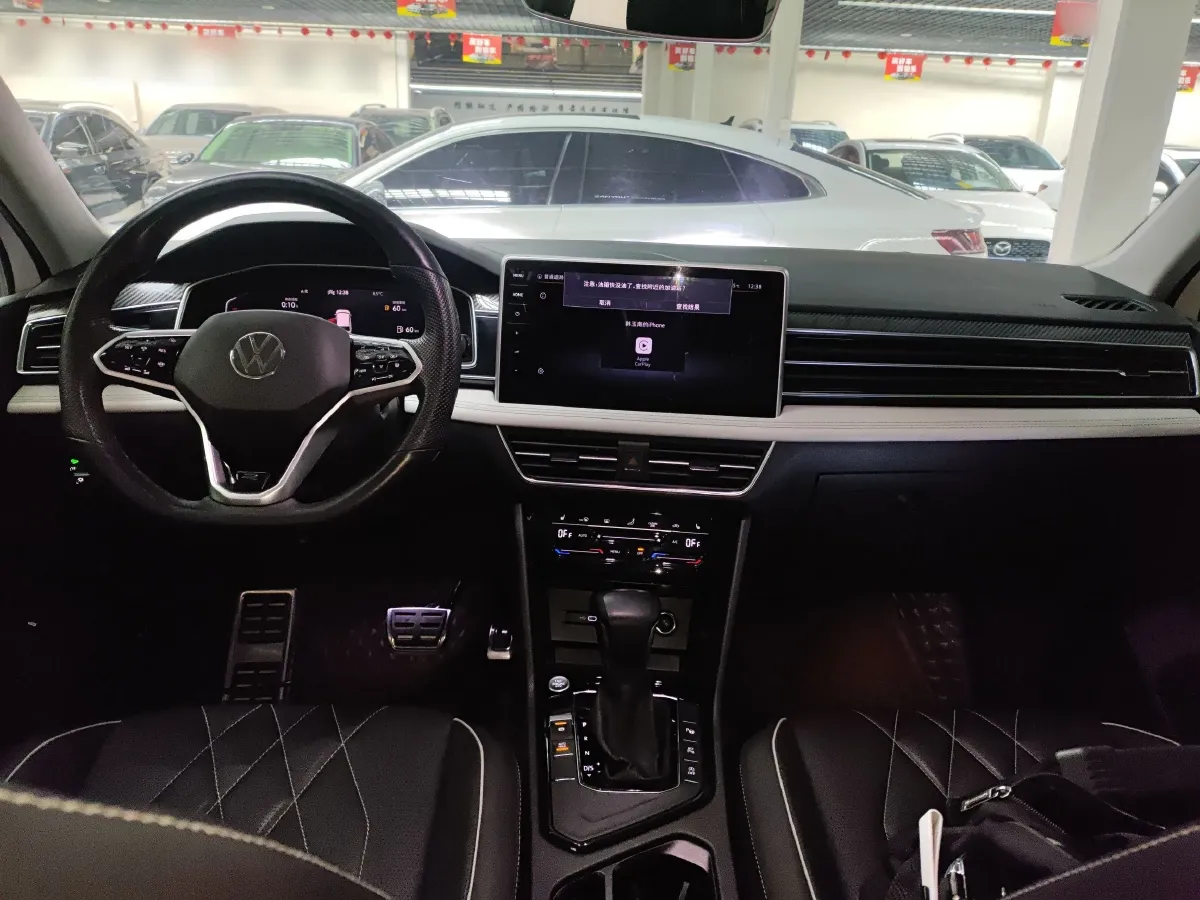 2022 Volkswagen Tiguan L 2.0T 186HP L4 7DCT,autocango,china used car exporter,china ev exporter,chinese used car exporter,chinese used ev exporter