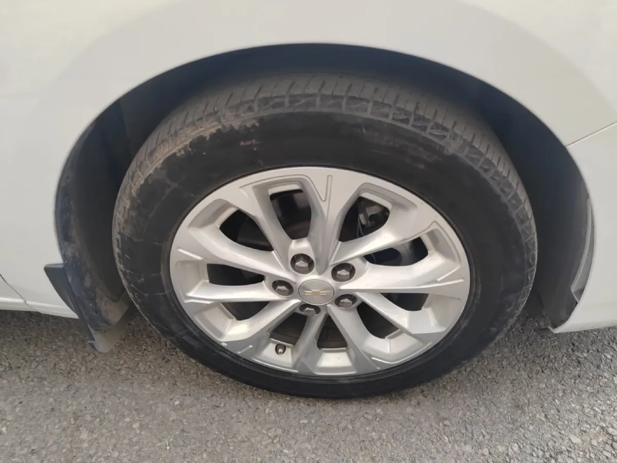 2023 Chevrolet Monza 1.5L 113HP L4 6DCT,autocango,china used car exporter,china ev exporter,chinese used car exporter,chinese used ev exporter