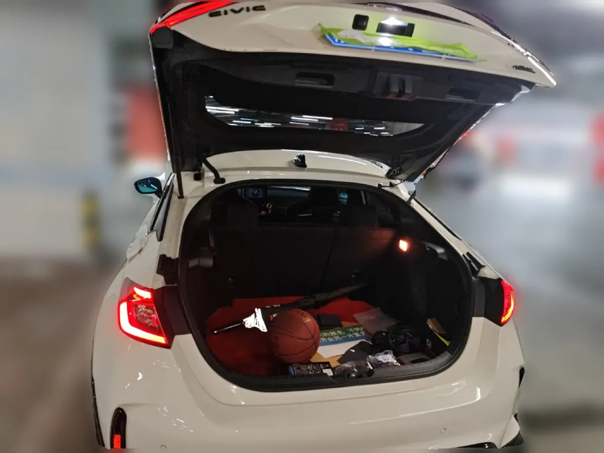 2023 Honda Civic 2.0T 300HP L4 6MT,autocango,china used car exporter,china ev exporter,chinese used car exporter,chinese used ev exporter