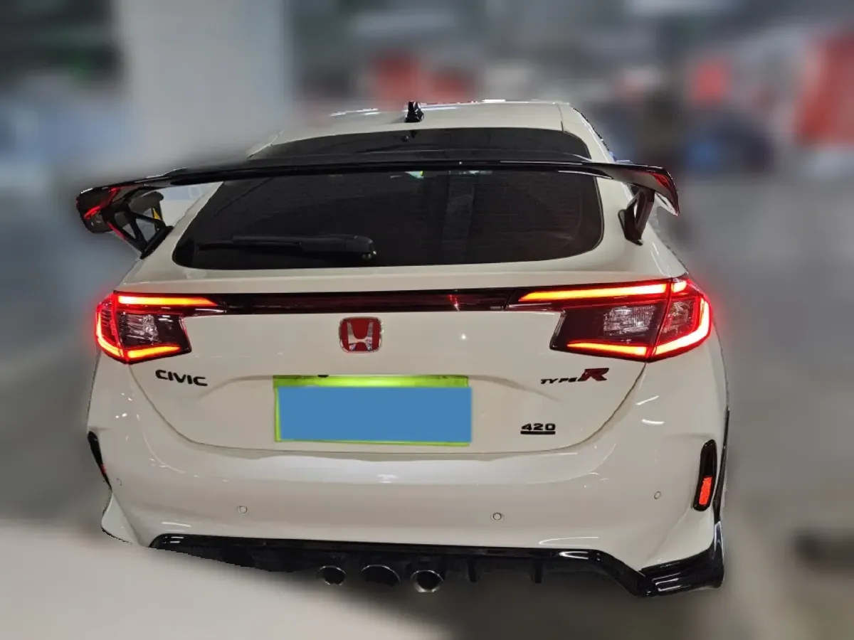 2023 Honda Civic 2.0T 300HP L4 6MT,autocango,china used car exporter,china ev exporter,chinese used car exporter,chinese used ev exporter