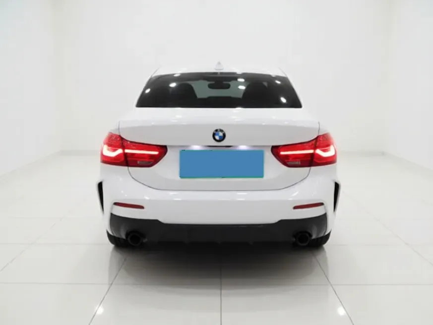 2021 BMW 1 Series 2.0T 192HP L4 7DCT,autocango,china used car exporter,china ev exporter,chinese used car exporter,chinese used ev exporter