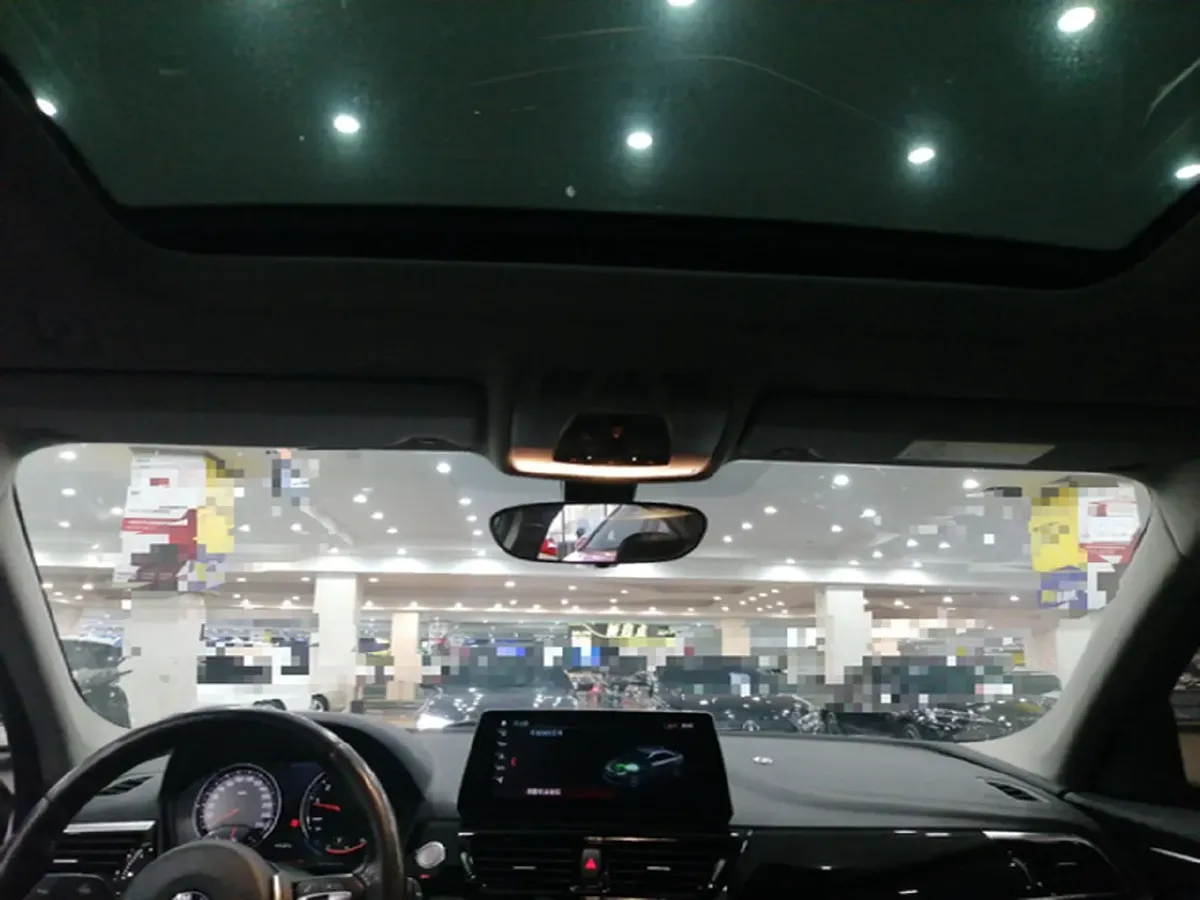 2021 BMW 1 Series 2.0T 192HP L4 7DCT,autocango,china used car exporter,china ev exporter,chinese used car exporter,chinese used ev exporter