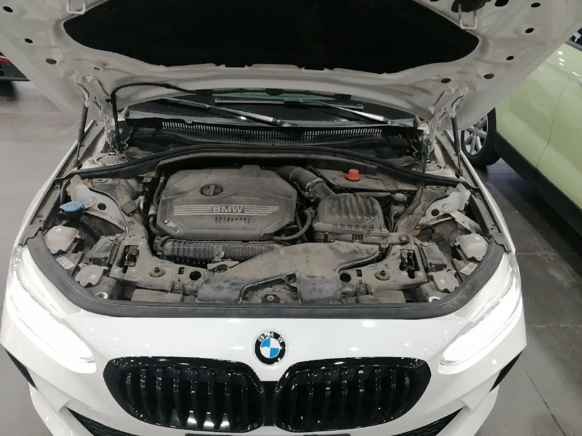 2021 BMW 1 Series 2.0T 192HP L4 7DCT,autocango,china used car exporter,china ev exporter,chinese used car exporter,chinese used ev exporter