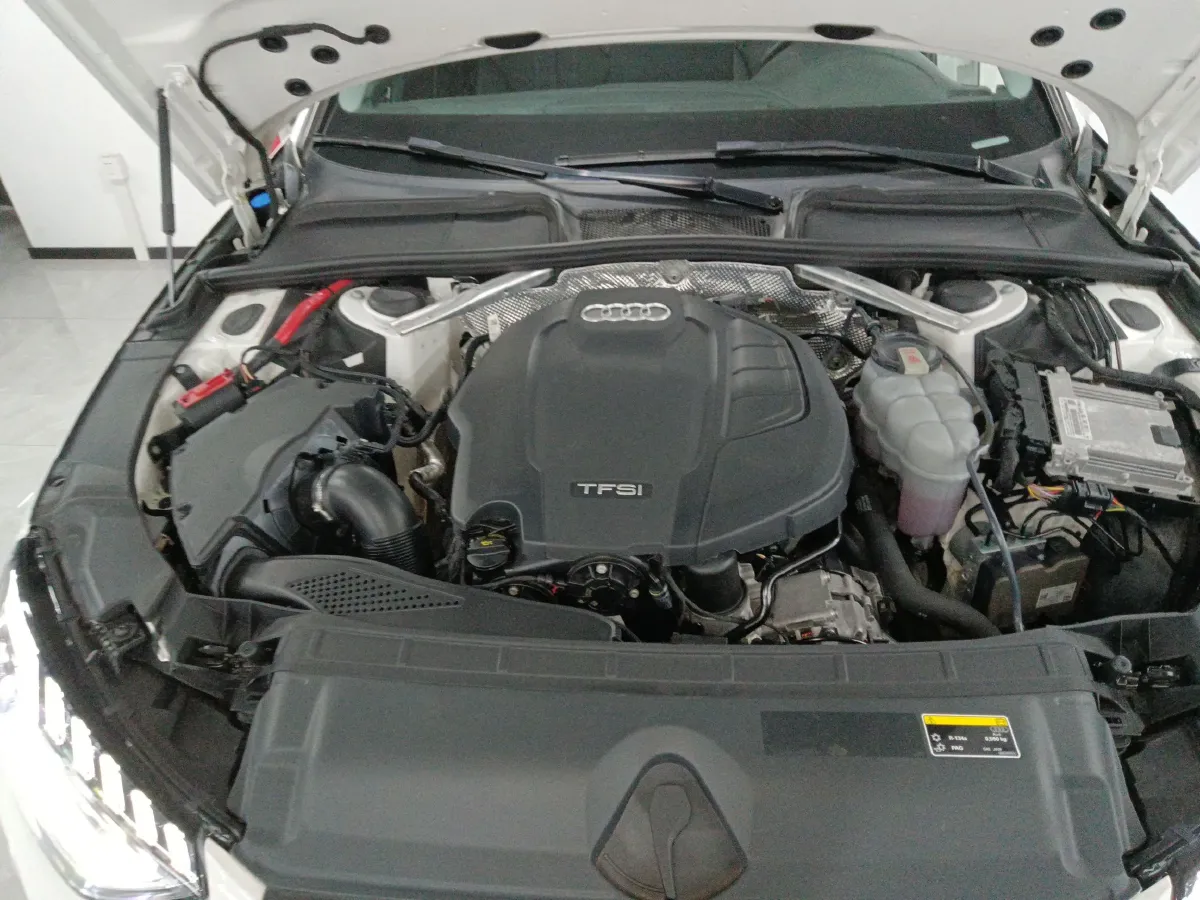 2020 Audi A4L 2.0T 150HP L4 7DCT,autocango,china used car exporter,china ev exporter,chinese used car exporter,chinese used ev exporter