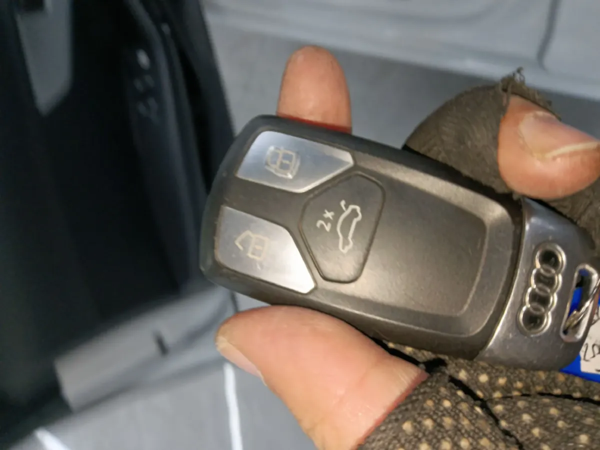 2020 Audi A4L 2.0T 150HP L4 7DCT,autocango,china used car exporter,china ev exporter,chinese used car exporter,chinese used ev exporter