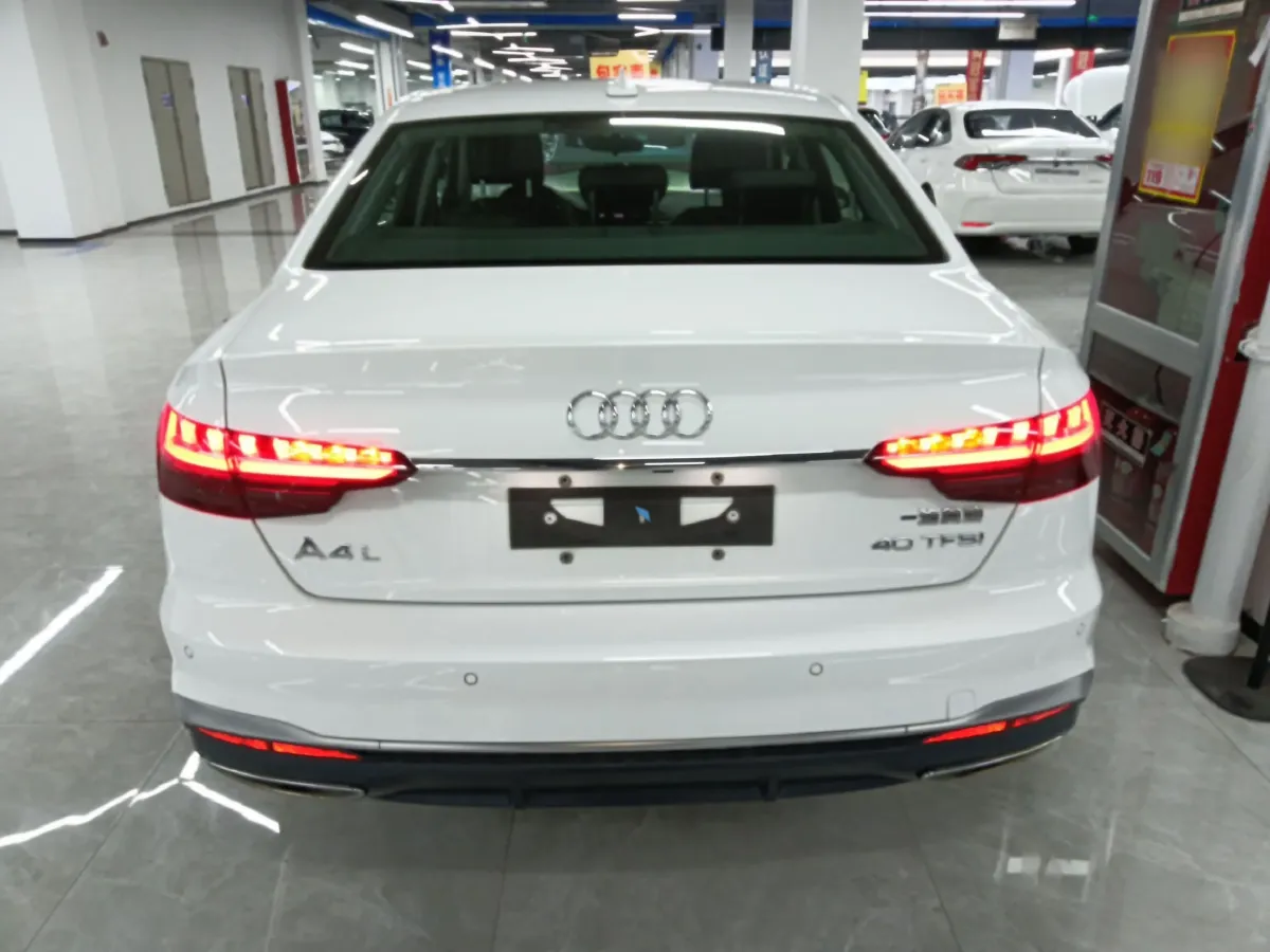 2020 Audi A4L 2.0T 150HP L4 7DCT,autocango,china used car exporter,china ev exporter,chinese used car exporter,chinese used ev exporter