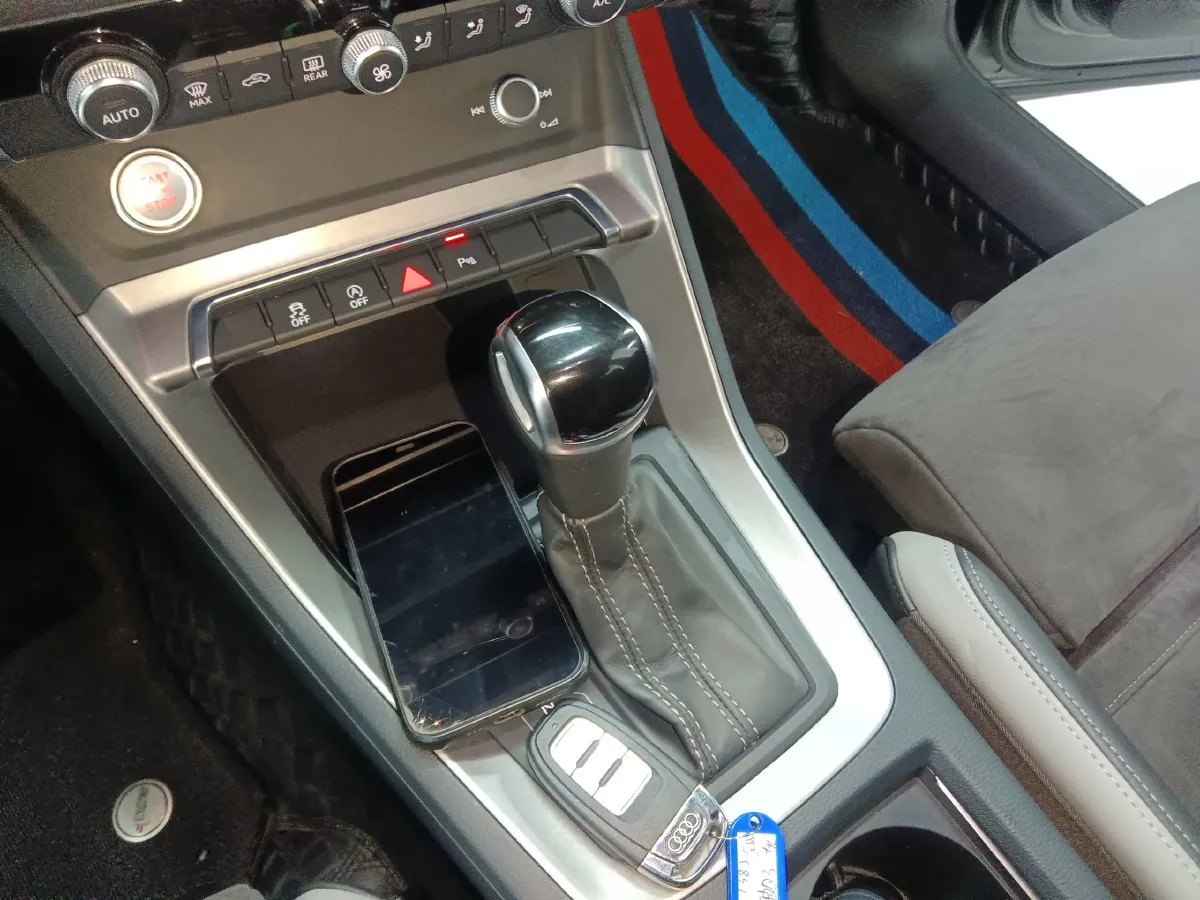 2021 Audi Q3 1.4T 150HP L4 7DCT,autocango,china used car exporter,china ev exporter,chinese used car exporter,chinese used ev exporter