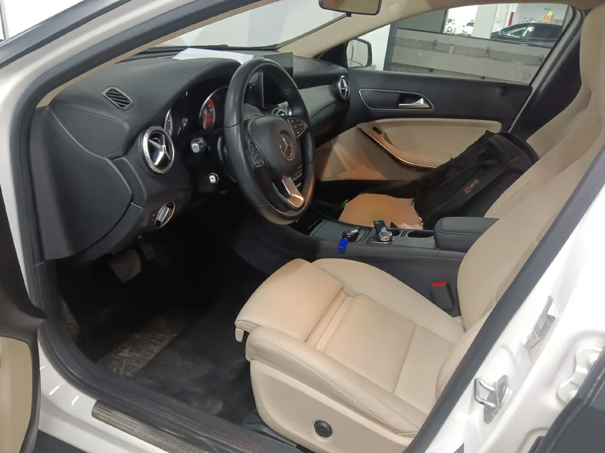 2016 Mercedes-Benz GLA Class 2.0T 184HP L4 7DCT,autocango,china used car exporter,china ev exporter,chinese used car exporter,chinese used ev exporter