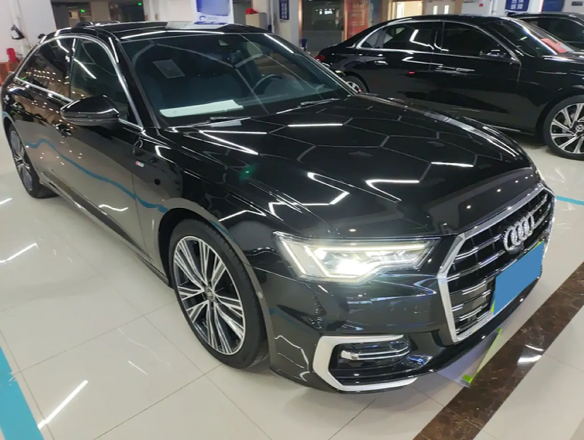 2023 Audi A6L 2.0T 245HP L4 7DCT,autocango,china used car exporter,china ev exporter,chinese used car exporter,chinese used ev exporter