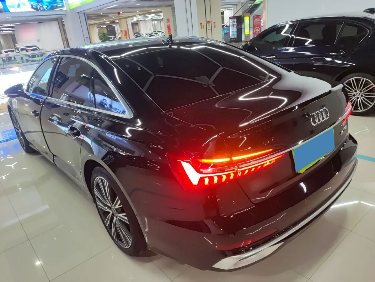 2023 Audi A6L 2.0T 245HP L4 7DCT,autocango,china used car exporter,china ev exporter,chinese used car exporter,chinese used ev exporter