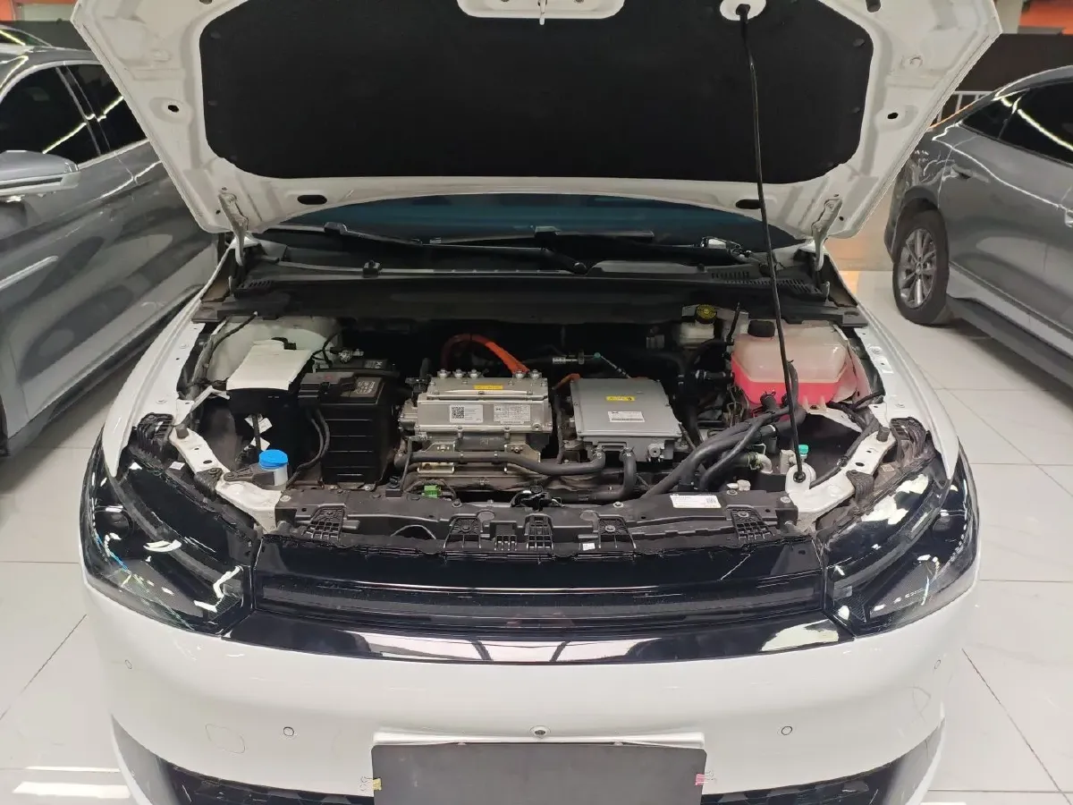 2024 Xpeng P5 BEV 55.4KWH,autocango,china used car exporter,china ev exporter,chinese used car exporter,chinese used ev exporter