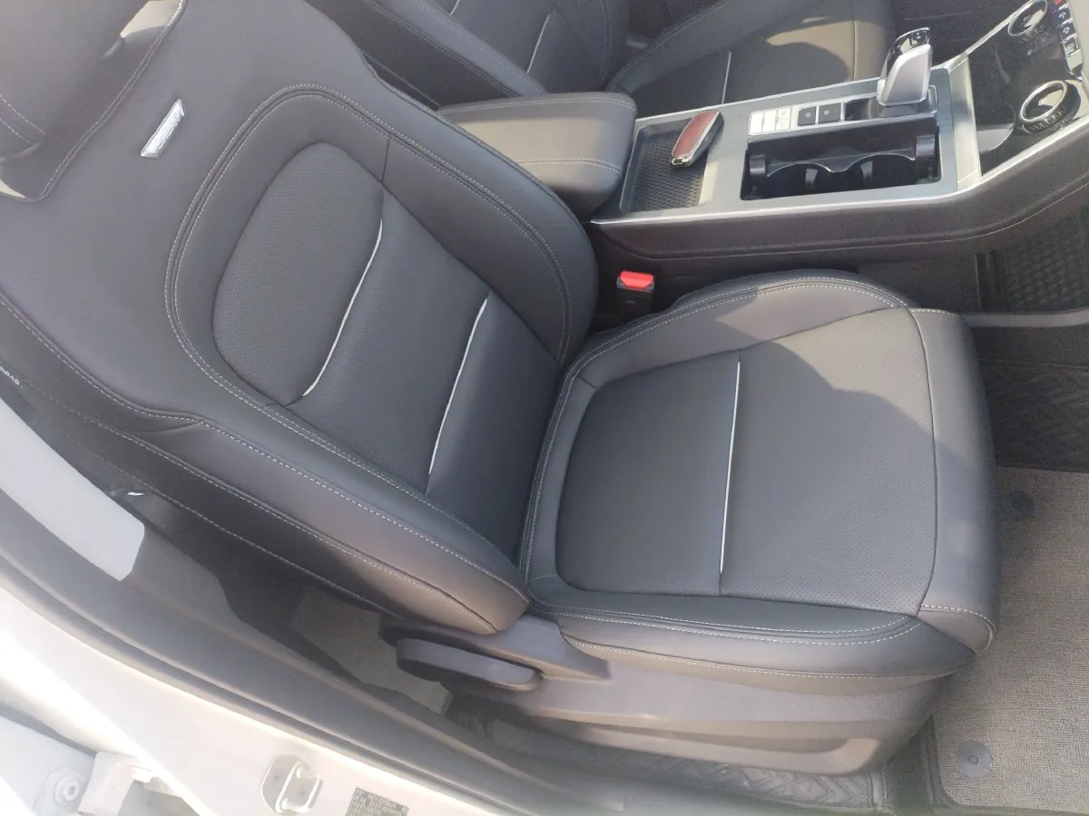 2022 Chery Tiggo 7 Plus 1.5T 156HP L4 CVT,autocango,china used car exporter,china ev exporter,chinese used car exporter,chinese used ev exporter