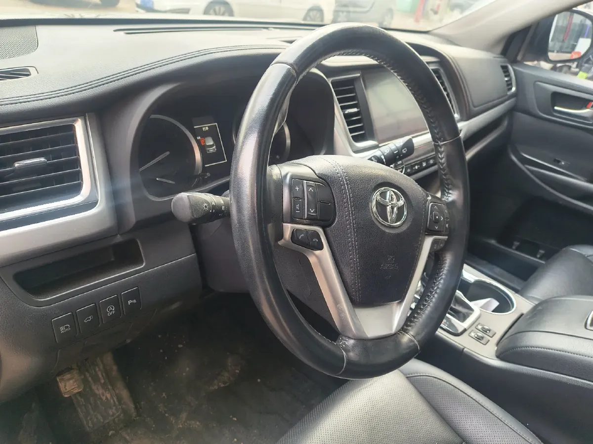 2018 Toyota Highlander 2.0T 220HP L4 6AT,autocango,china used car exporter,china ev exporter,chinese used car exporter,chinese used ev exporter