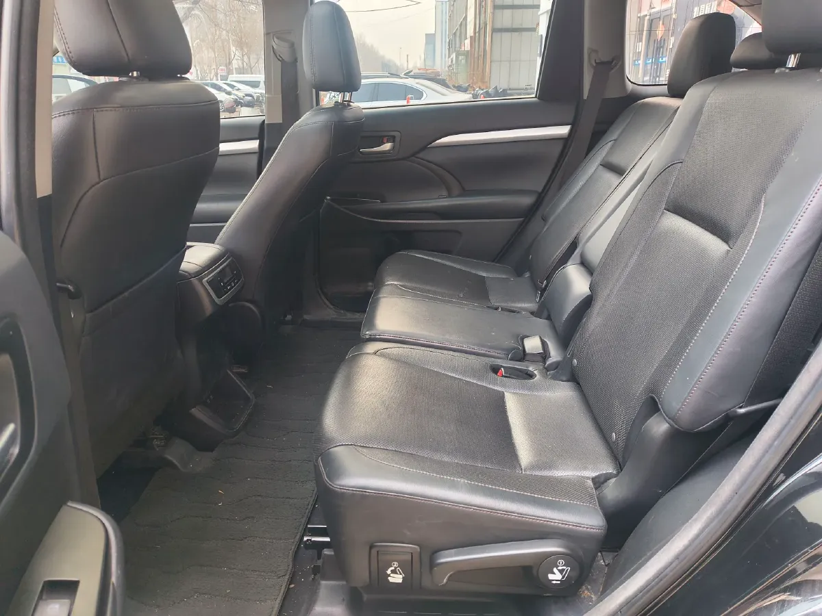 2018 Toyota Highlander 2.0T 220HP L4 6AT,autocango,china used car exporter,china ev exporter,chinese used car exporter,chinese used ev exporter