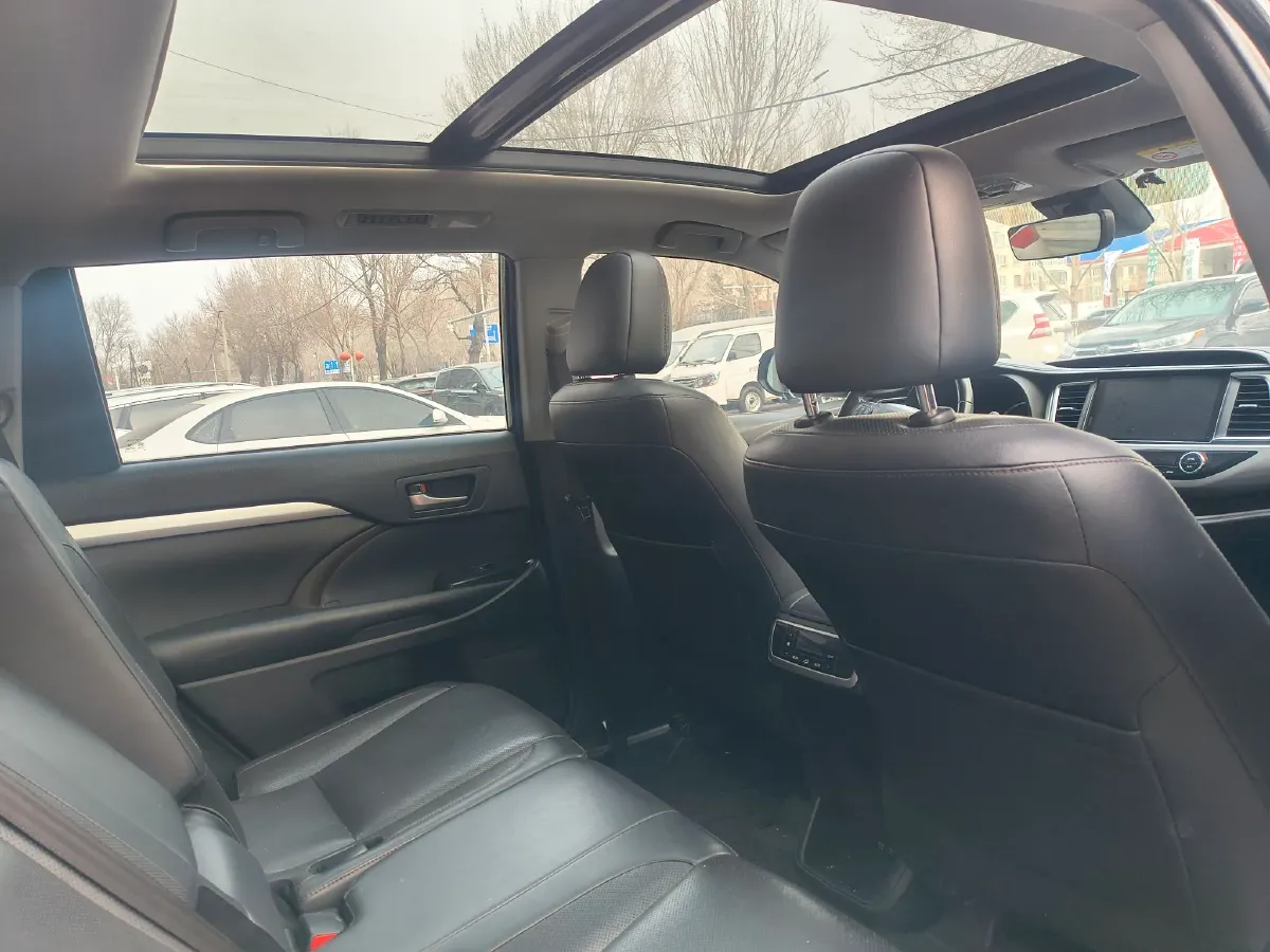 2018 Toyota Highlander 2.0T 220HP L4 6AT,autocango,china used car exporter,china ev exporter,chinese used car exporter,chinese used ev exporter