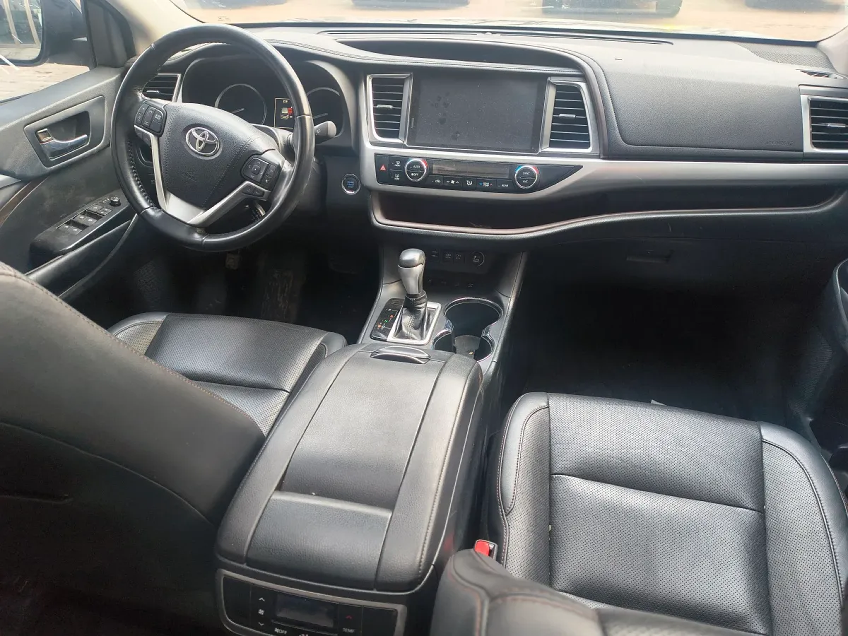 2018 Toyota Highlander 2.0T 220HP L4 6AT,autocango,china used car exporter,china ev exporter,chinese used car exporter,chinese used ev exporter