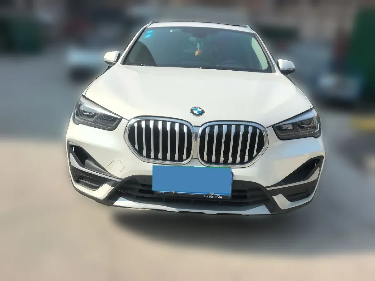 2020 BMW X1 1.5T 140HP L3 7DCT,autocango,china used car exporter,china ev exporter,chinese used car exporter,chinese used ev exporter