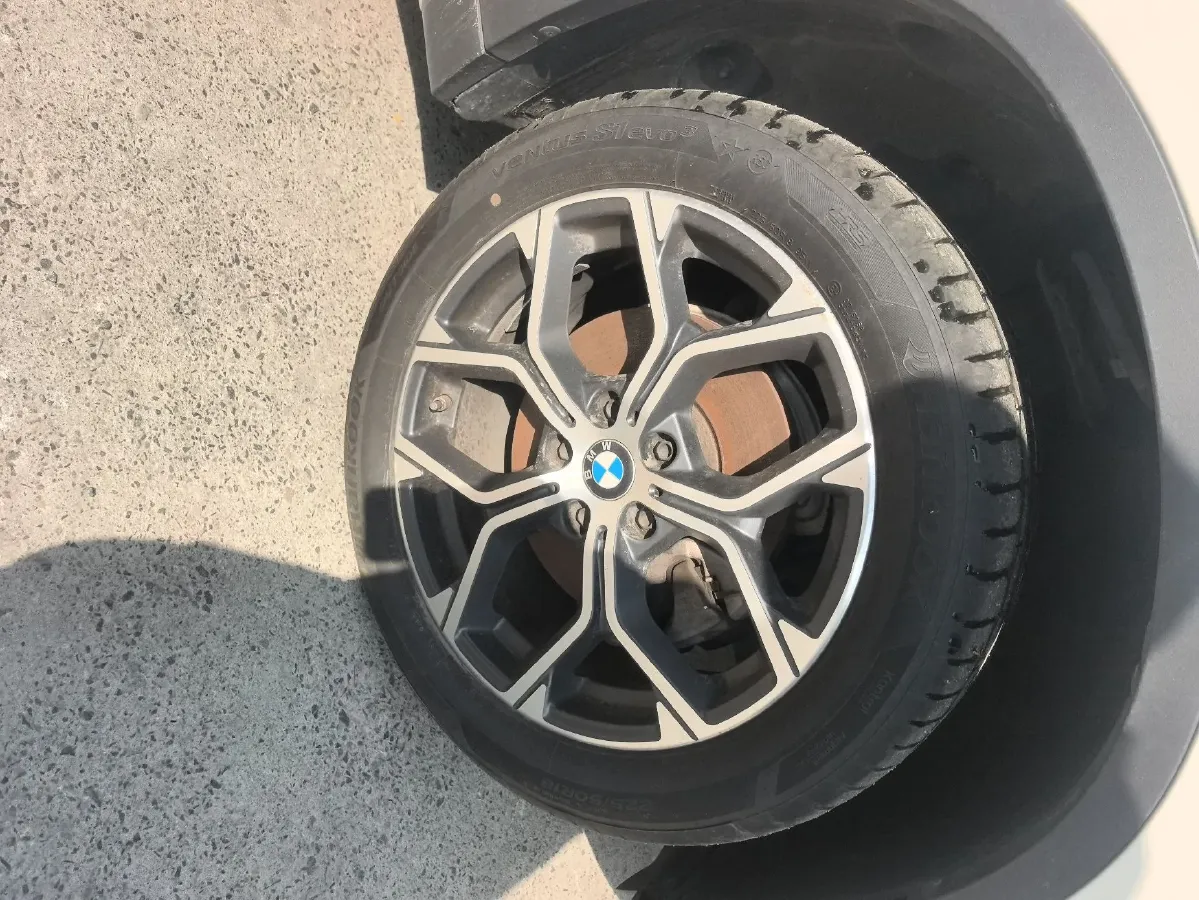 2020 BMW X1 1.5T 140HP L3 7DCT,autocango,china used car exporter,china ev exporter,chinese used car exporter,chinese used ev exporter