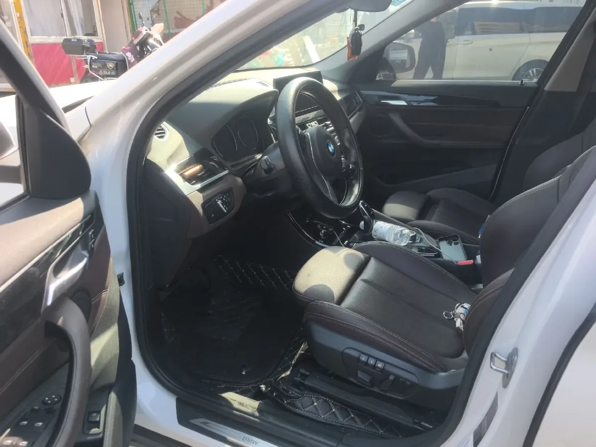 2020 BMW X1 1.5T 140HP L3 7DCT,autocango,china used car exporter,china ev exporter,chinese used car exporter,chinese used ev exporter