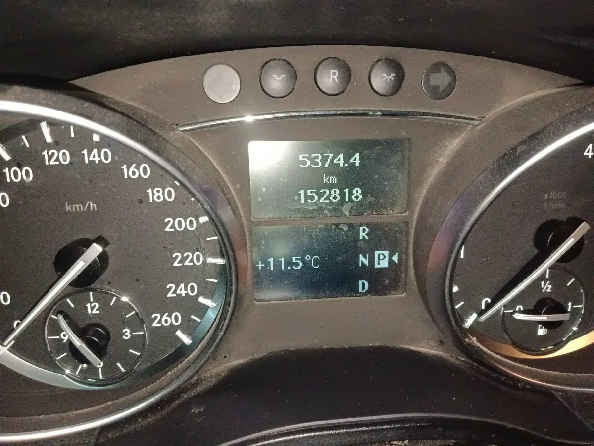 2014 Mercedes-Benz R Class 3.0T 272HP V6 7AT,autocango,china used car exporter,china ev exporter,chinese used car exporter,chinese used ev exporter