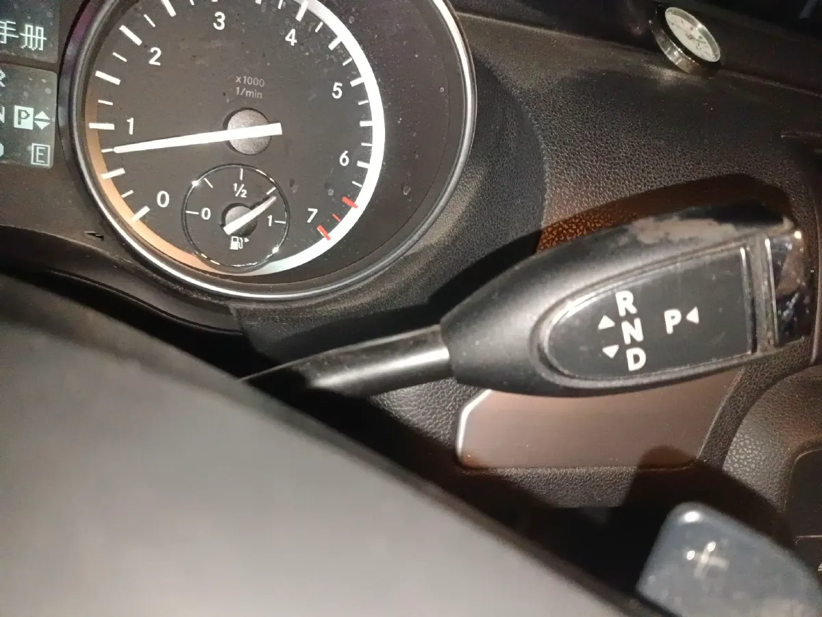 2014 Mercedes-Benz R Class 3.0T 272HP V6 7AT,autocango,china used car exporter,china ev exporter,chinese used car exporter,chinese used ev exporter