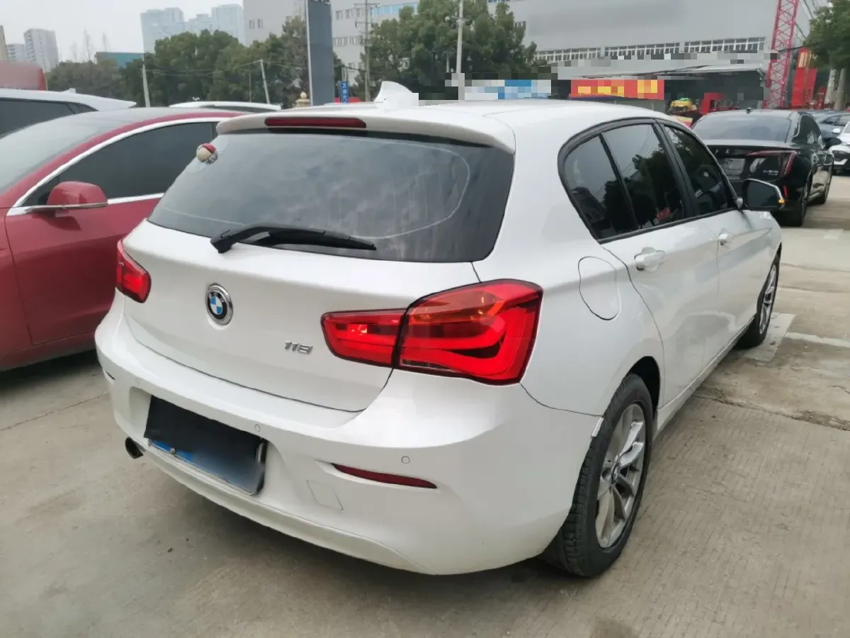 2018 BMW 1 Series 1.5T 136HP L3 8AT,autocango,china used car exporter,china ev exporter,chinese used car exporter,chinese used ev exporter