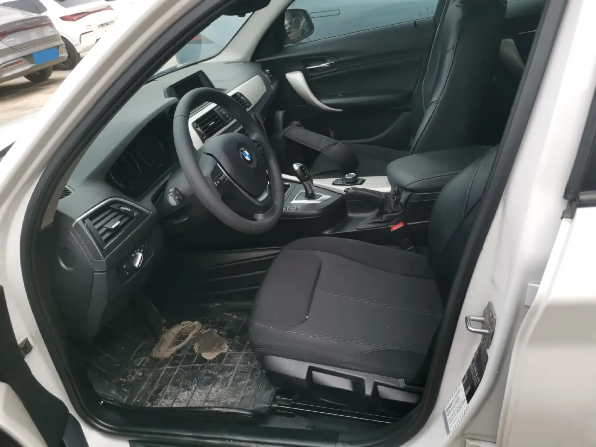 2018 BMW 1 Series 1.5T 136HP L3 8AT,autocango,china used car exporter,china ev exporter,chinese used car exporter,chinese used ev exporter