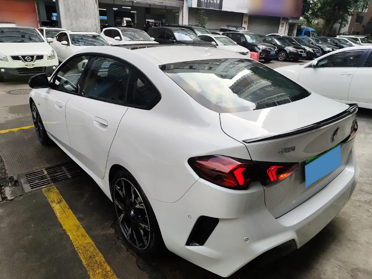 2025 BMW 2 Series 2.0T 204HP L4 7DCT,autocango,china used car exporter,china ev exporter,chinese used car exporter,chinese used ev exporter
