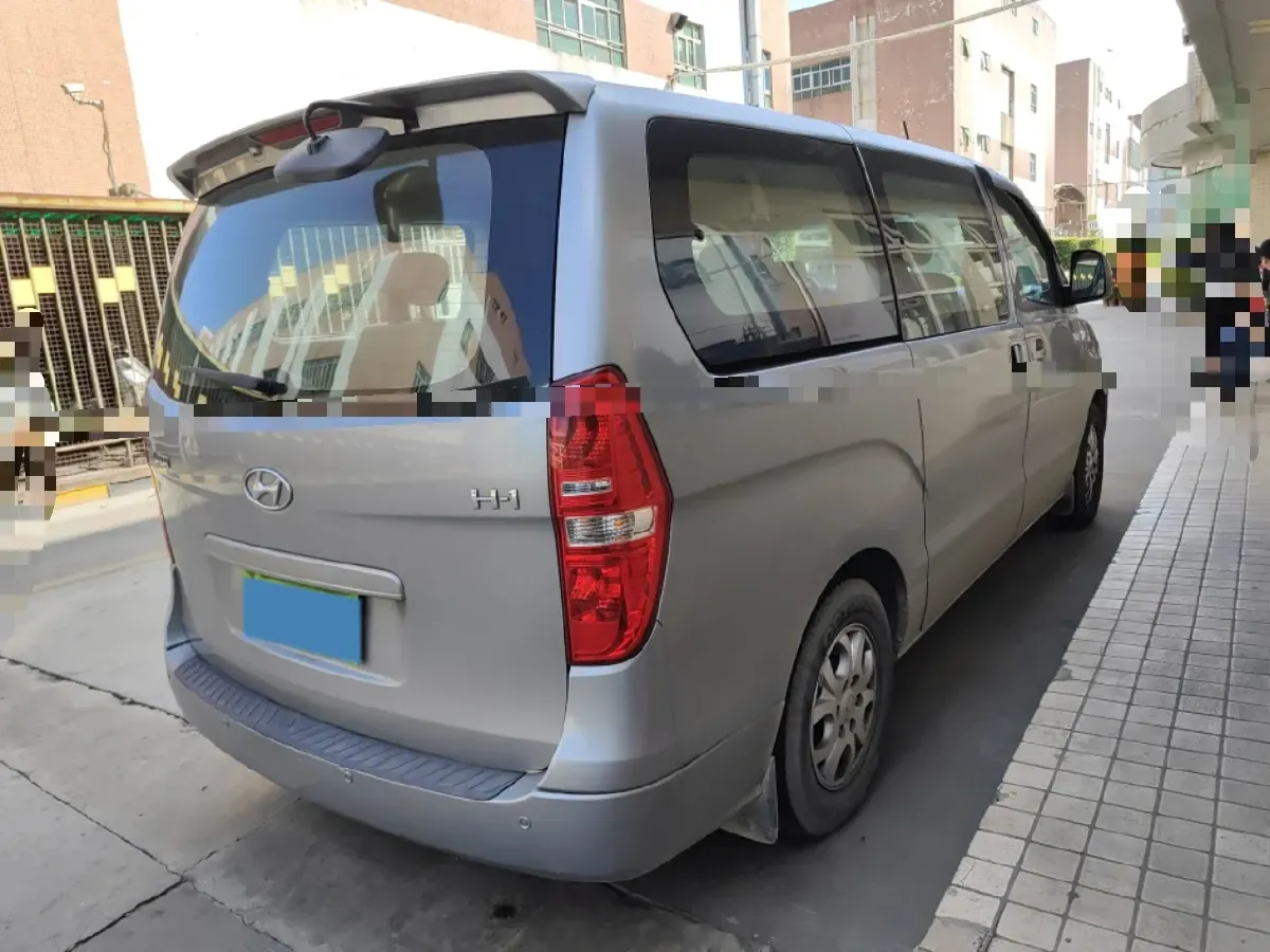 2011 Hyundai H-1 Wagon 2.4L 173HP L4 4AT,autocango,china used car exporter,china ev exporter,chinese used car exporter,chinese used ev exporter