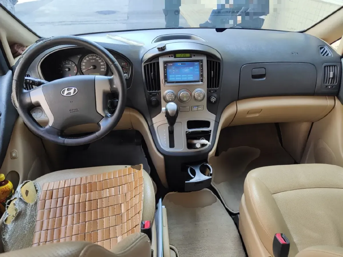 2011 Hyundai H-1 Wagon 2.4L 173HP L4 4AT,autocango,china used car exporter,china ev exporter,chinese used car exporter,chinese used ev exporter