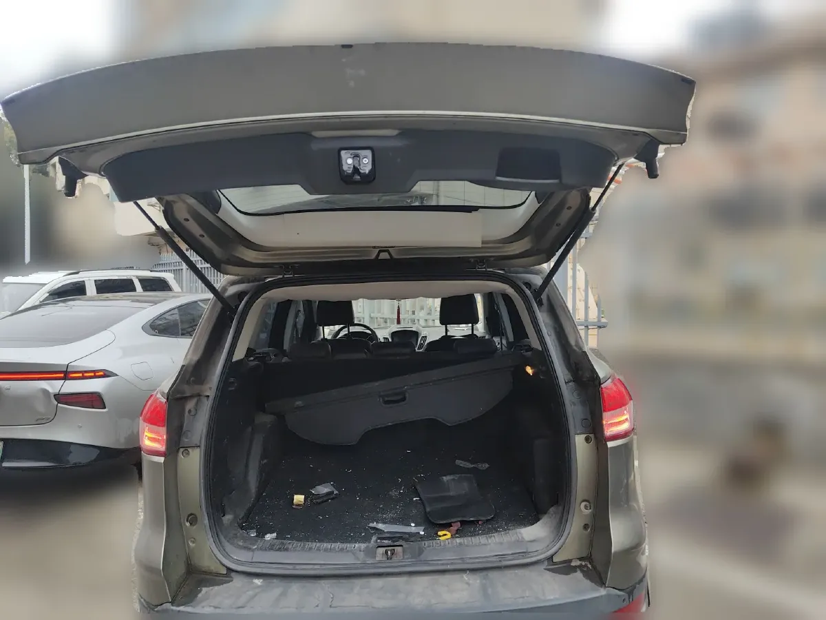 2013 Ford Kuga 1.6T 177HP L4 6AT,autocango,china used car exporter,china ev exporter,chinese used car exporter,chinese used ev exporter