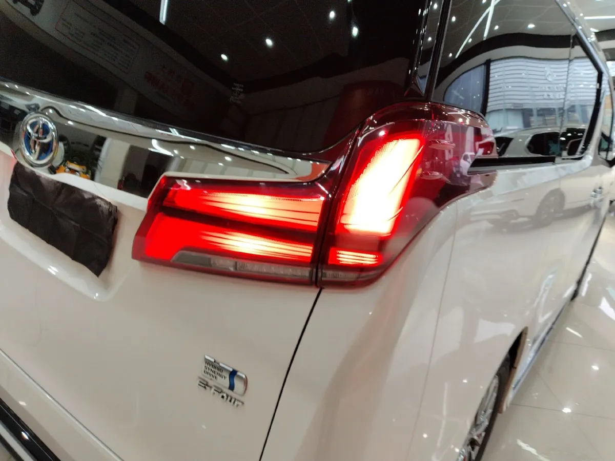 2021 Toyota Alphard 2.5L 117HP L4 E-CVT Hybrid,autocango,china used car exporter,china ev exporter,chinese used car exporter,chinese used ev exporter