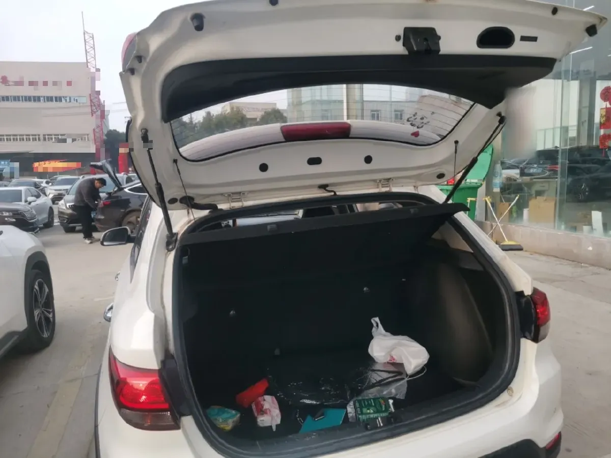 2017 Kia KX Cross 1.4L 100HP L4 6AT,autocango,china used car exporter,china ev exporter,chinese used car exporter,chinese used ev exporter