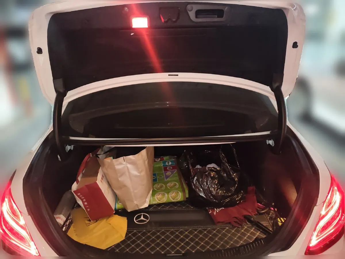 2017 Mercedes-Benz C Class 2.0T 184HP L4 9AT,autocango,china used car exporter,china ev exporter,chinese used car exporter,chinese used ev exporter