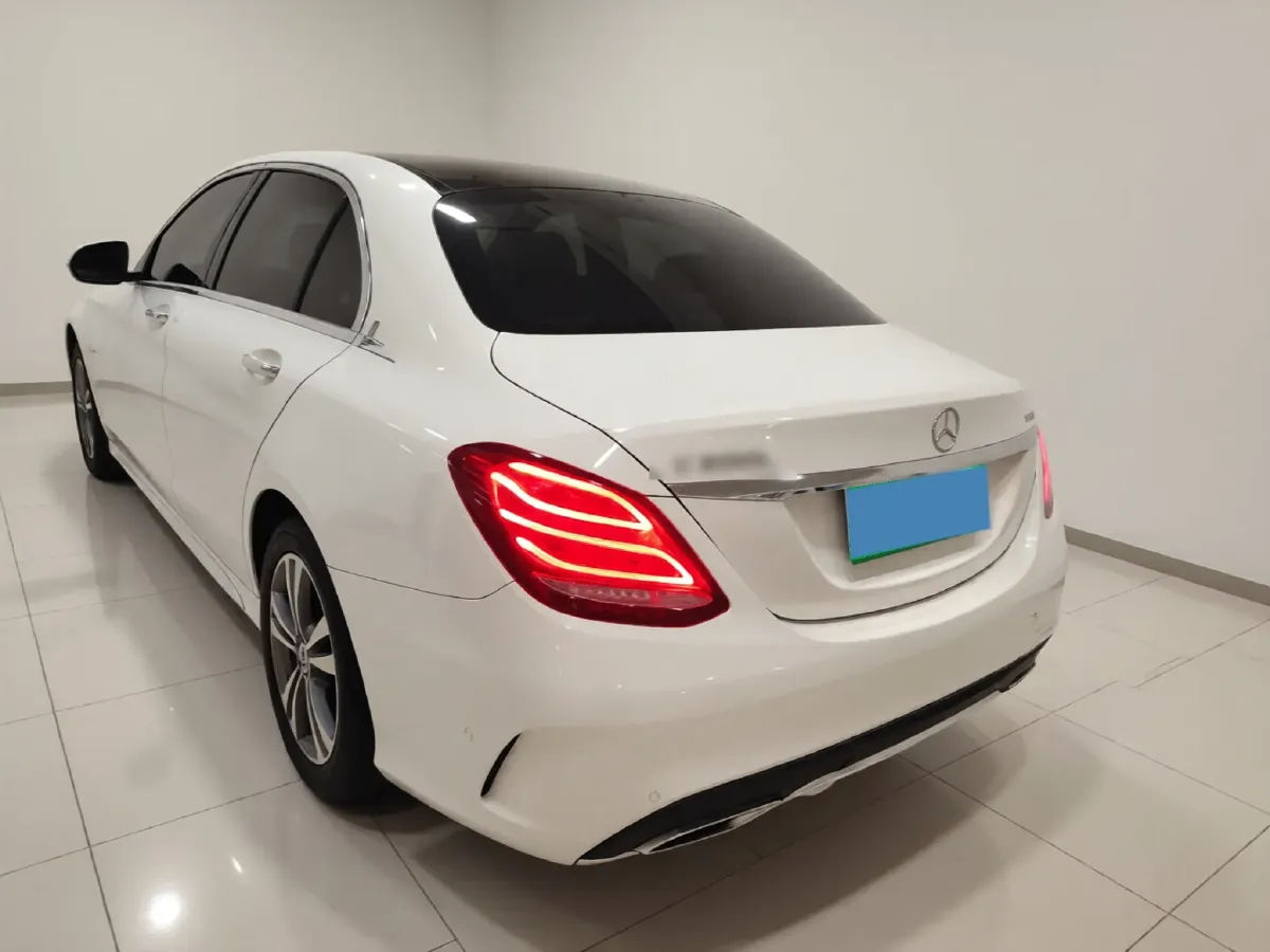 2017 Mercedes-Benz C Class 2.0T 184HP L4 9AT,autocango,china used car exporter,china ev exporter,chinese used car exporter,chinese used ev exporter