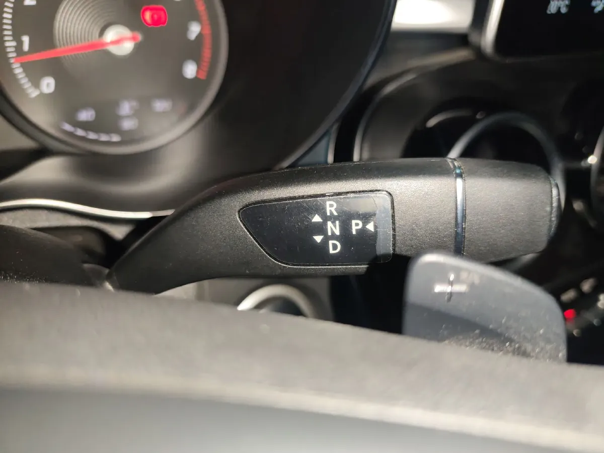 2017 Mercedes-Benz C Class 2.0T 184HP L4 9AT,autocango,china used car exporter,china ev exporter,chinese used car exporter,chinese used ev exporter