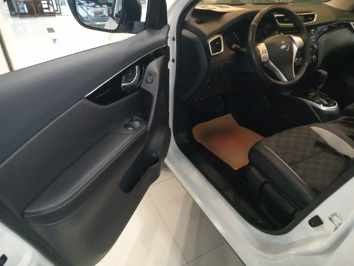 2017 Nissan Qashqai 2.0L 150HP L4 CVT,autocango,china used car exporter,china ev exporter,chinese used car exporter,chinese used ev exporter