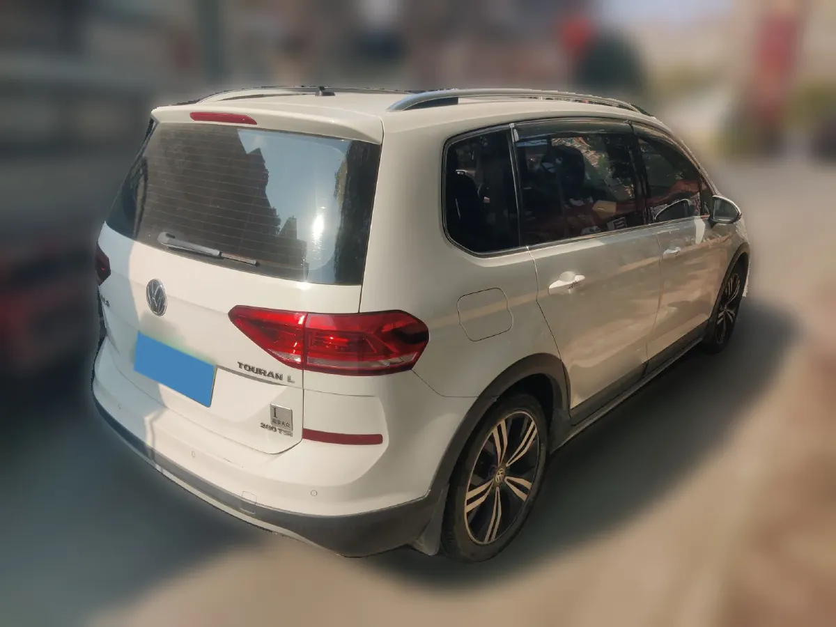 2018 Volkswagen Touran 1.4T 150HP L4 7DCT,autocango,china used car exporter,china ev exporter,chinese used car exporter,chinese used ev exporter