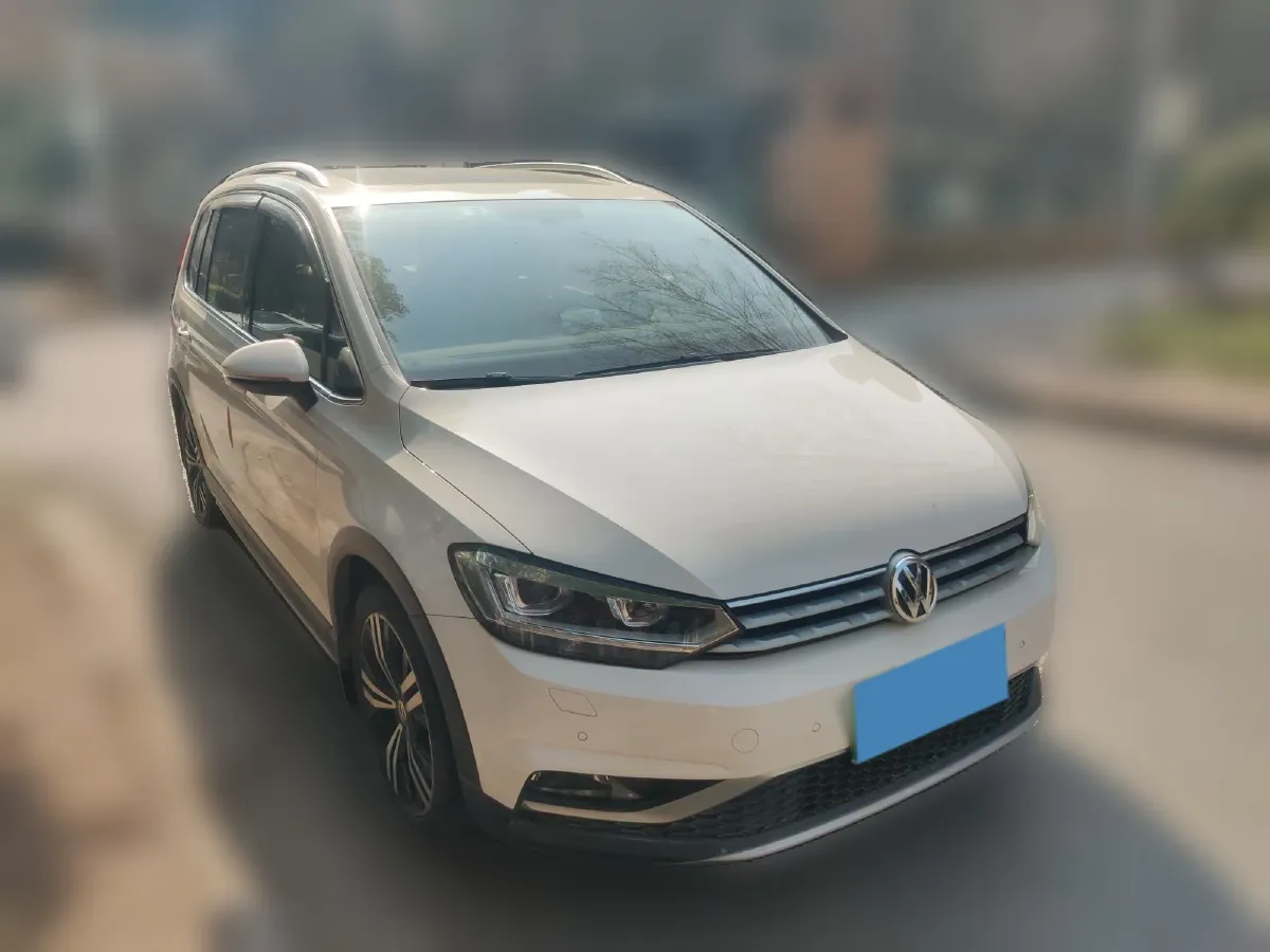 2018 Volkswagen Touran 1.4T 150HP L4 7DCT,autocango,china used car exporter,china ev exporter,chinese used car exporter,chinese used ev exporter