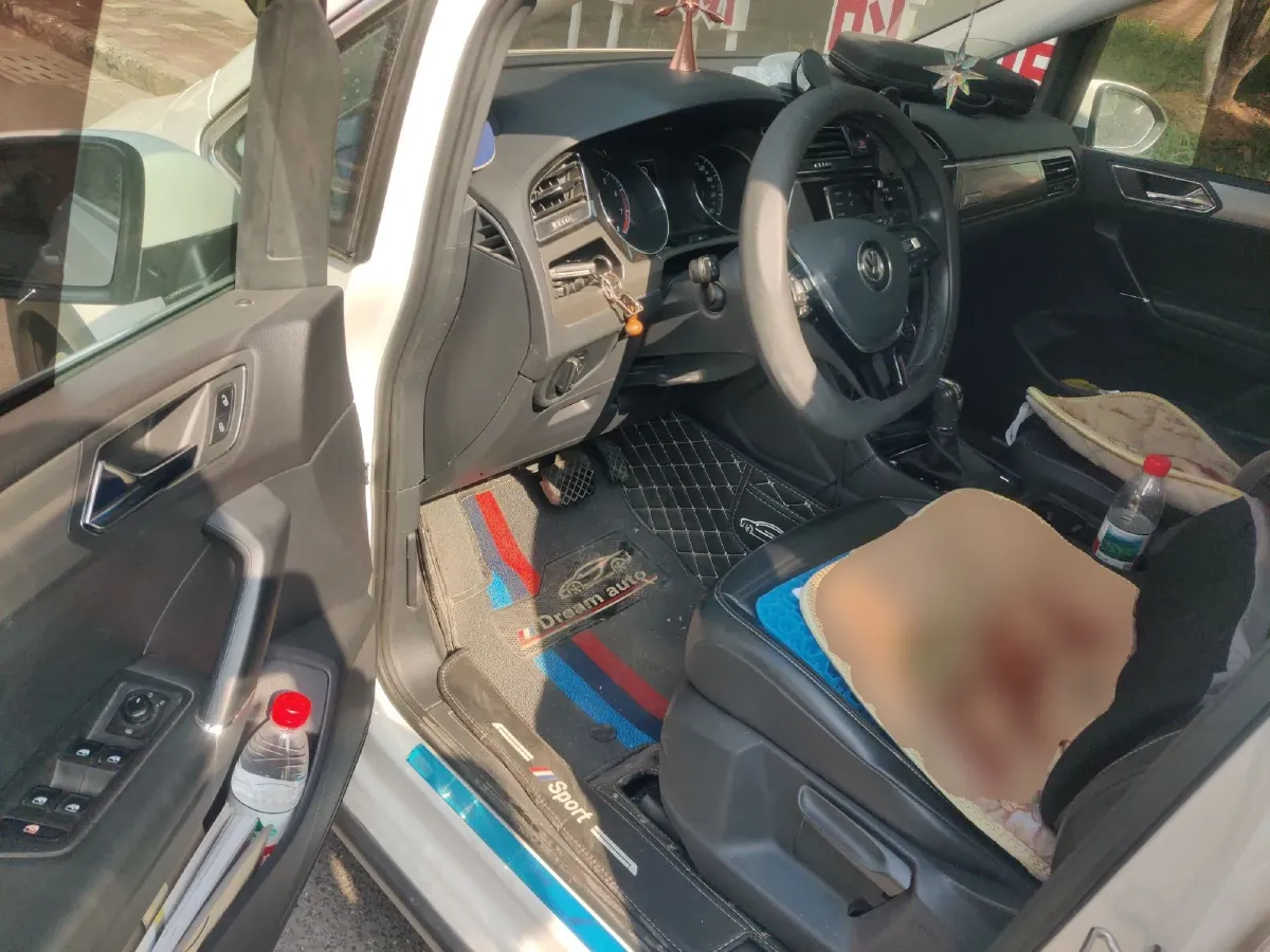 2018 Volkswagen Touran 1.4T 150HP L4 7DCT,autocango,china used car exporter,china ev exporter,chinese used car exporter,chinese used ev exporter