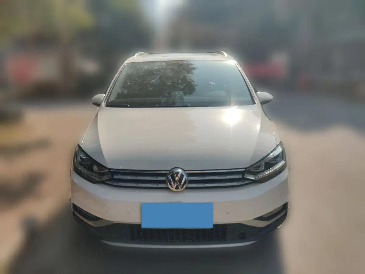 2018 Volkswagen Touran 1.4T 150HP L4 7DCT,autocango,china used car exporter,china ev exporter,chinese used car exporter,chinese used ev exporter