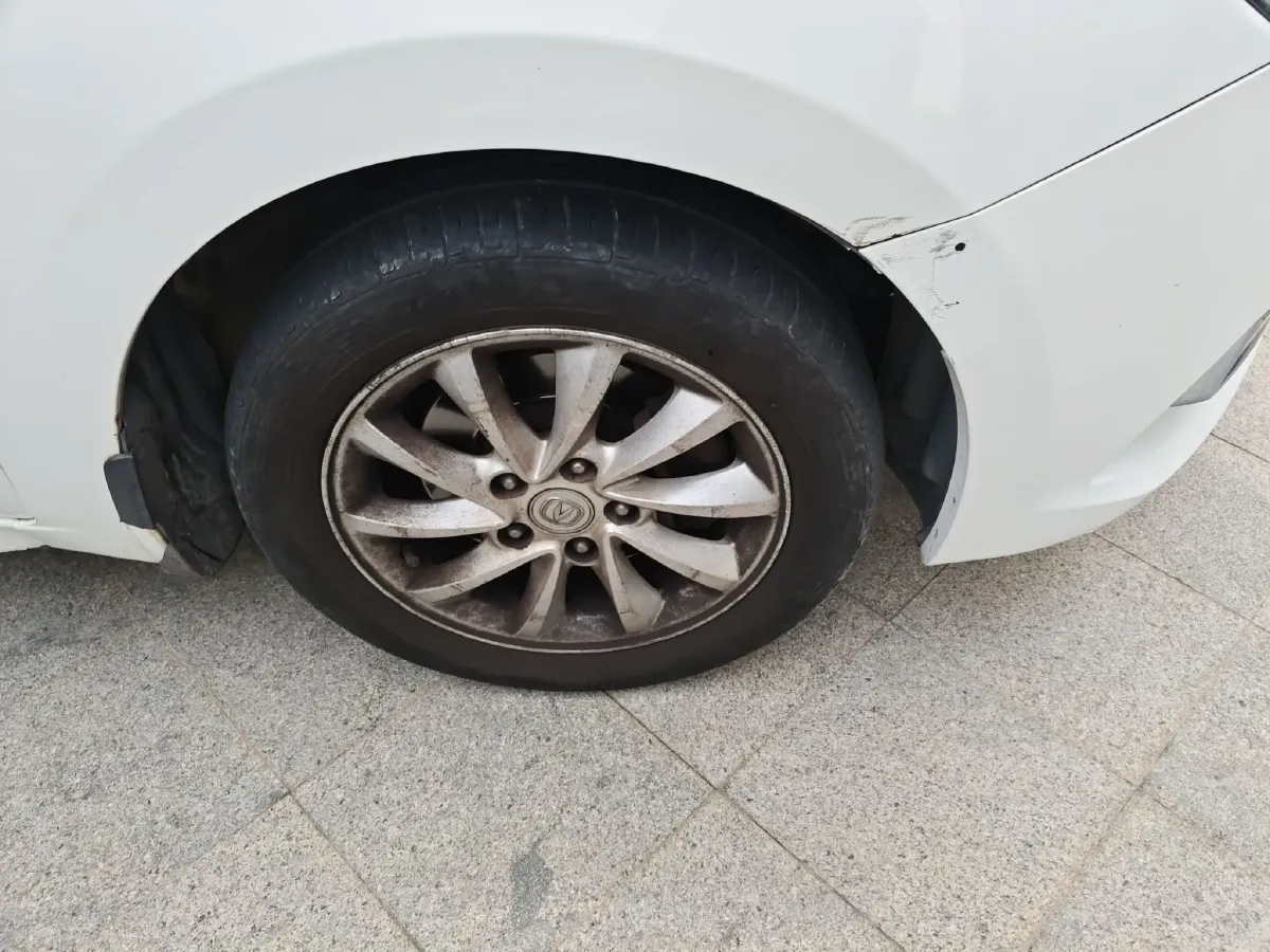 2015 ChangAn Alsvin V7 1.6L 124HP L4 4AT,autocango,china used car exporter,china ev exporter,chinese used car exporter,chinese used ev exporter