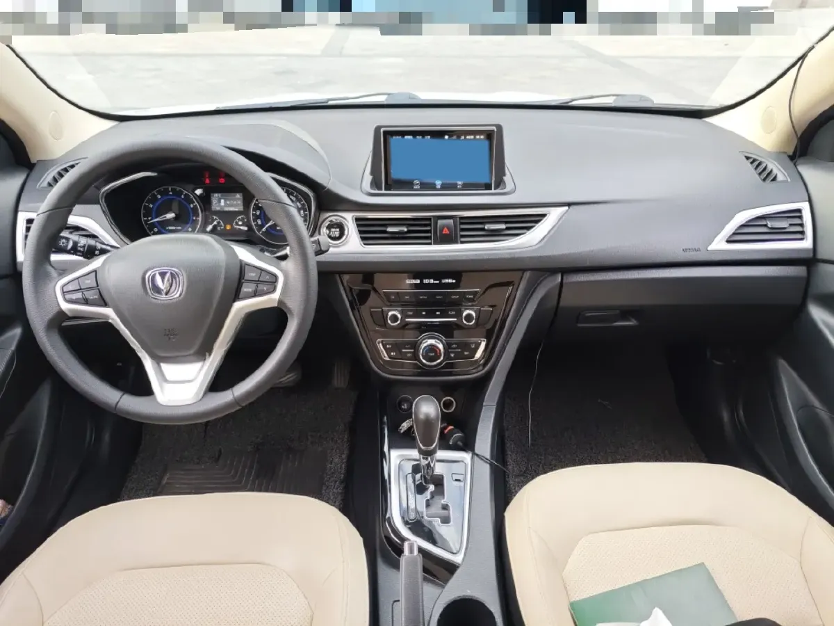 2015 ChangAn Alsvin V7 1.6L 124HP L4 4AT,autocango,china used car exporter,china ev exporter,chinese used car exporter,chinese used ev exporter
