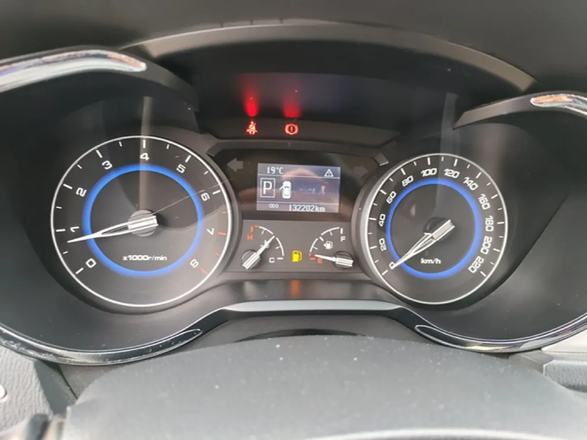 2015 ChangAn Alsvin V7 1.6L 124HP L4 4AT,autocango,china used car exporter,china ev exporter,chinese used car exporter,chinese used ev exporter