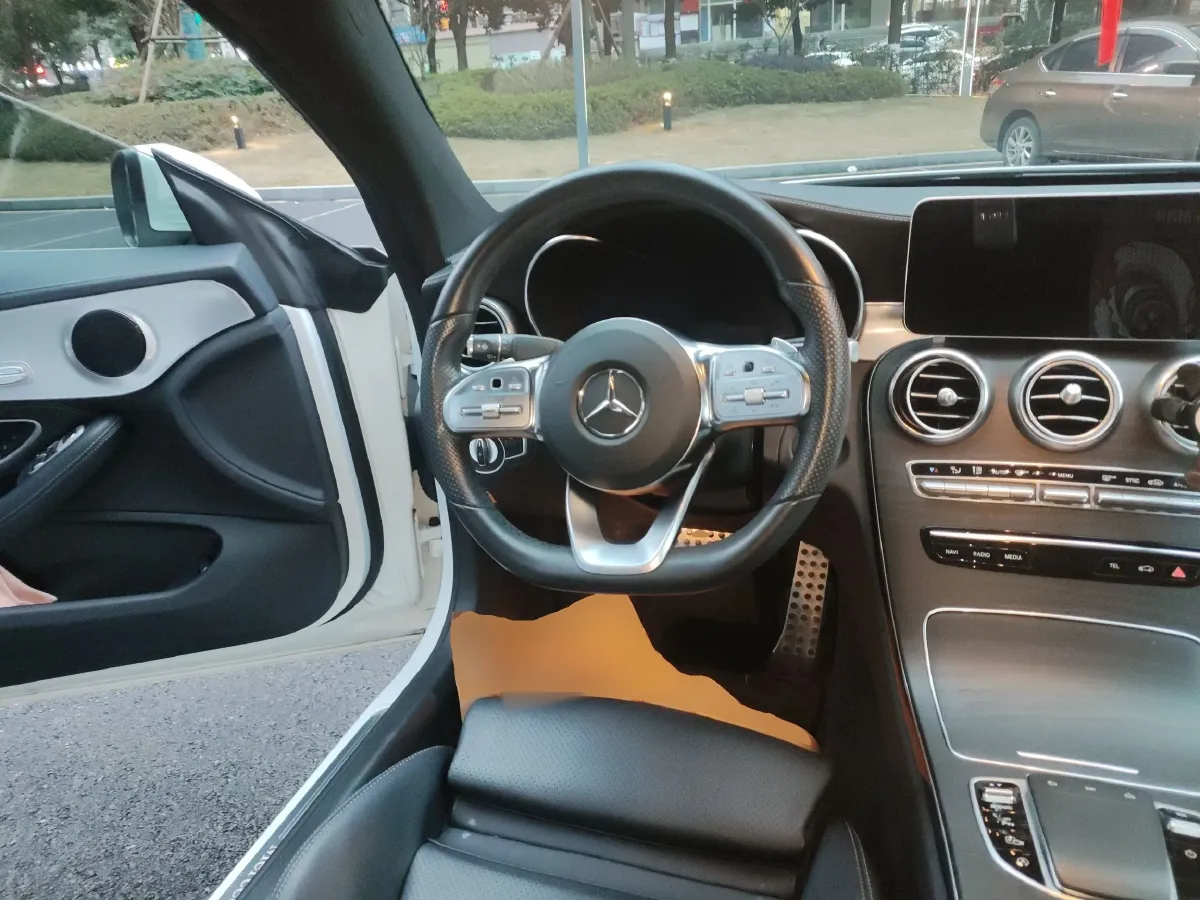 2019 Mercedes-Benz C Class 1.5T 184HP L4 9AT,autocango,china used car exporter,china ev exporter,chinese used car exporter,chinese used ev exporter