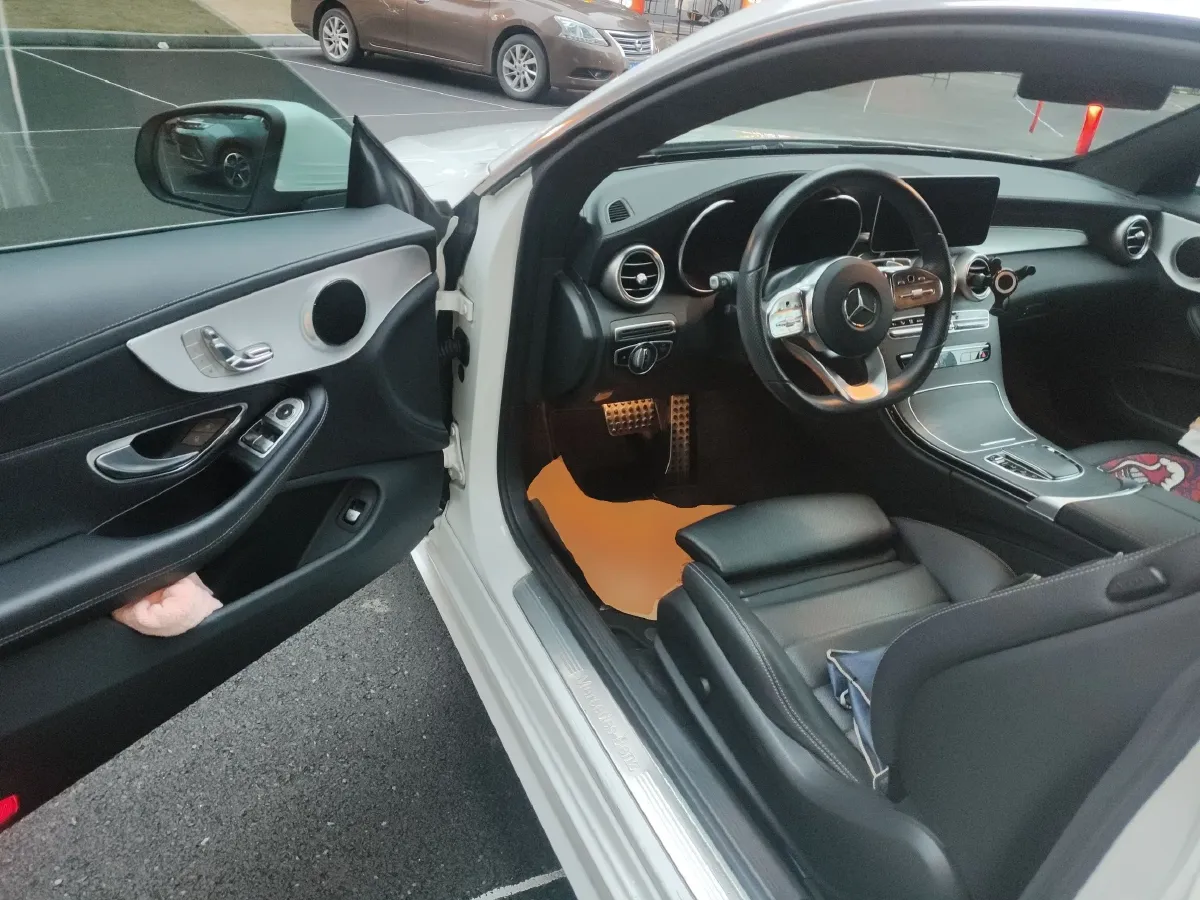 2019 Mercedes-Benz C Class 1.5T 184HP L4 9AT,autocango,china used car exporter,china ev exporter,chinese used car exporter,chinese used ev exporter